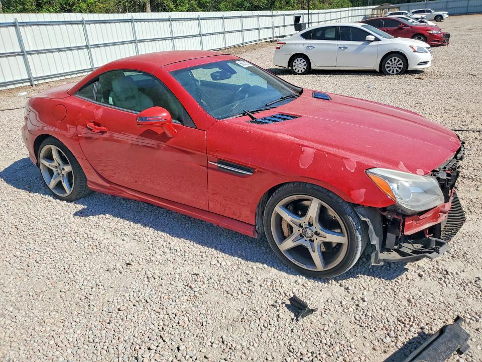 55531576 :رقم المزاد ، WDDPK5HA9CF006339 vin ، 2012 Mercedes-benz Slk مزاد بيع