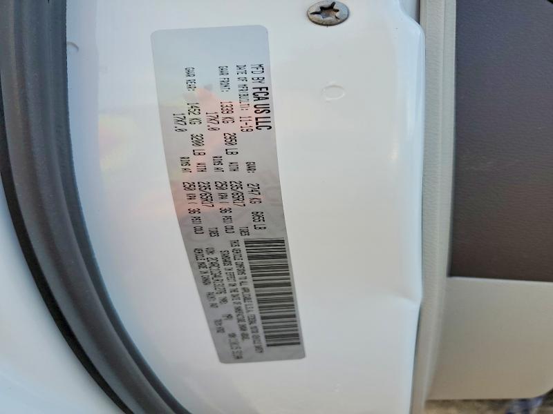 56867186 :رقم المزاد ، 2C4RC1CG4LR131276 vin ، 2020 Chrysler Voyager مزاد بيع