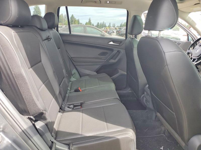 Продажа на аукционе авто 2018 Volkswagen Tiguan, vin: 3VV2B7AX9JM076999, номер лота: 55980166