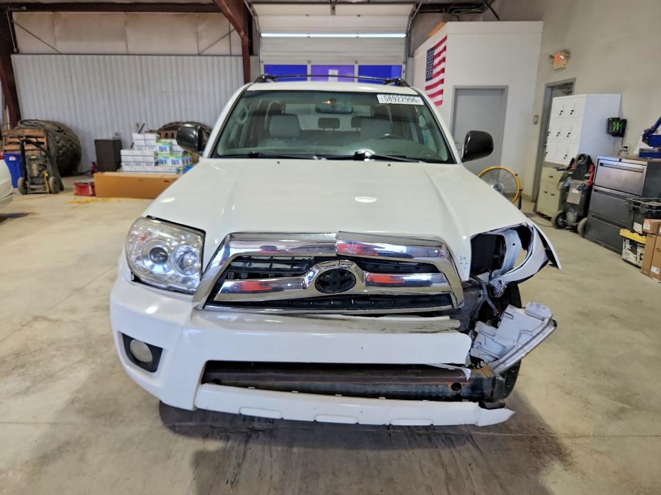 58922996 :رقم المزاد ، JTEZU14R660082329 vin ، 2006 Toyota 4runner مزاد بيع