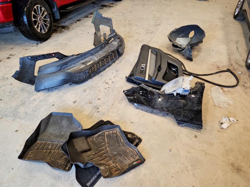 2017 Ford Explorer მანქანა იყიდება აუქციონზე, vin: 1FM5K8D81HGA92460, აუქციონის ნომერი: 57692326