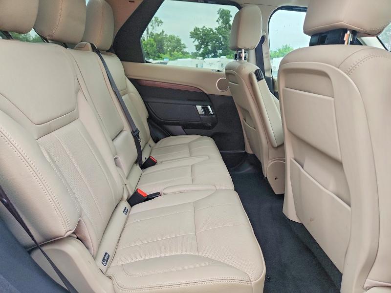 58922896 :رقم المزاد ، SALRR2RV1JA052460 vin ، 2018 Land Rover Discovery مزاد بيع