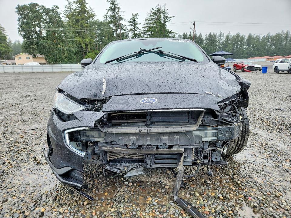 56674116 :رقم المزاد ، 3FA6P0T98KR236582 vin ، 2019 Ford Fusion مزاد بيع