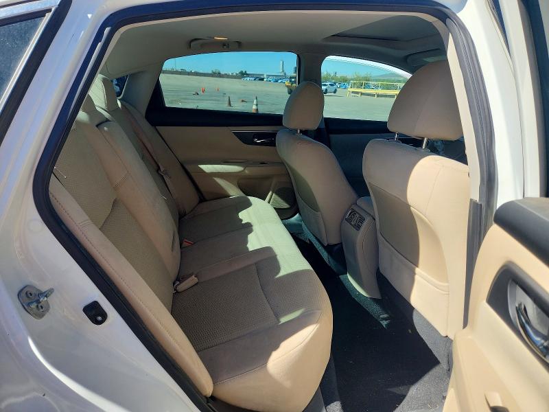 58806436 :رقم المزاد ، 1N4AL3AP3FC126231 vin ، 2015 Nissan Altima مزاد بيع