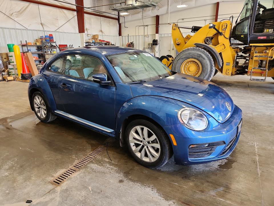 Продаж на аукціоні авто 2017 Volkswagen Beetle, vin: 3VWF17AT5HM628540, номер лоту: 58410186