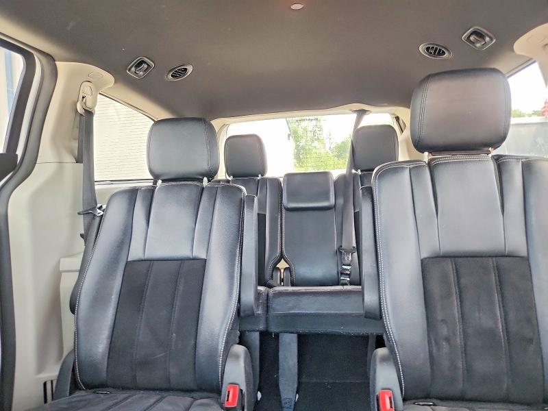 Auction sale of the 2017 Dodge Grand Caravan, vin: 2C4RDGCG4HR857744, lot number: 55044206