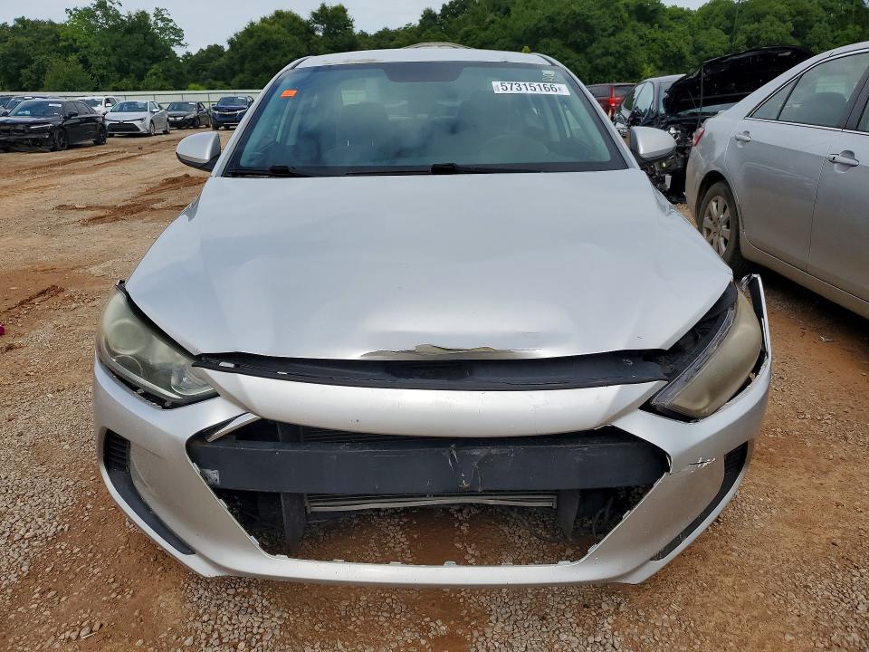 57315166 :رقم المزاد ، 5NPD74LF0HH151388 vin ، 2017 Hyundai Elantra مزاد بيع