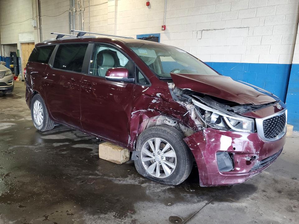 56900756 :رقم المزاد ، KNDMB5C12H6315422 vin ، 2017 Kia Sedona مزاد بيع