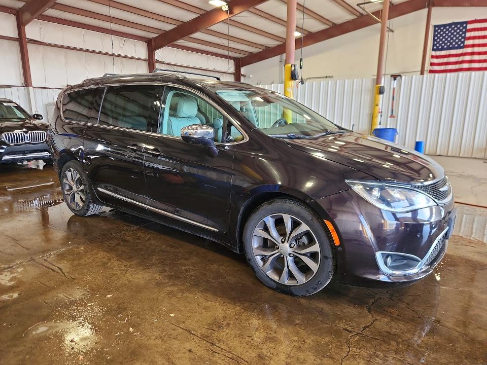 Продажа на аукционе авто 2017 Chrysler Pacifica, vin: 2C4RC1GG1HR608490, номер лота: 56232366