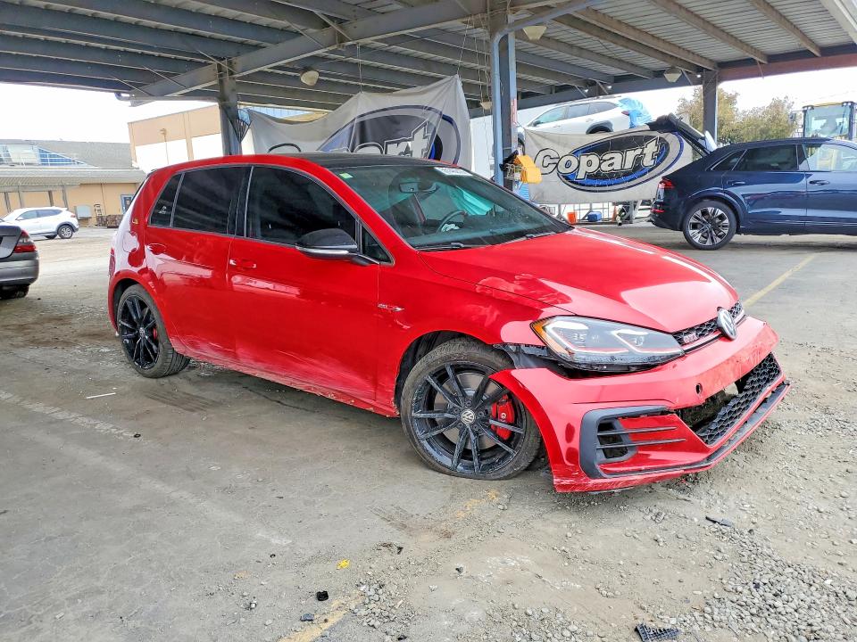 56146216 :رقم المزاد ، 3VW6T7AU5MM002435 vin ، 2021 Volkswagen Gti مزاد بيع