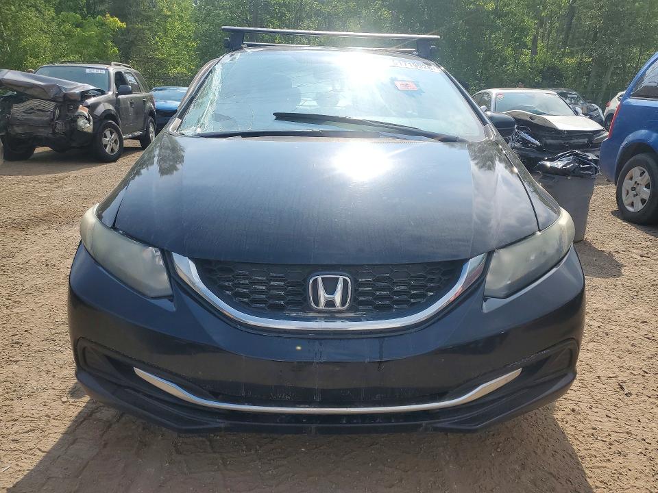 Продажа на аукционе авто 2015 Honda Civic, vin: 2HGFB2F40FH028039, номер лота: 51719926