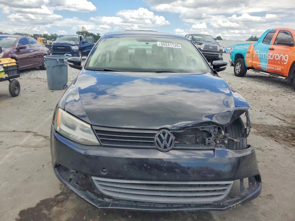 56241726 :رقم المزاد ، 3VWBP7AJ4CM110987 vin ، 2012 Volkswagen Jetta مزاد بيع