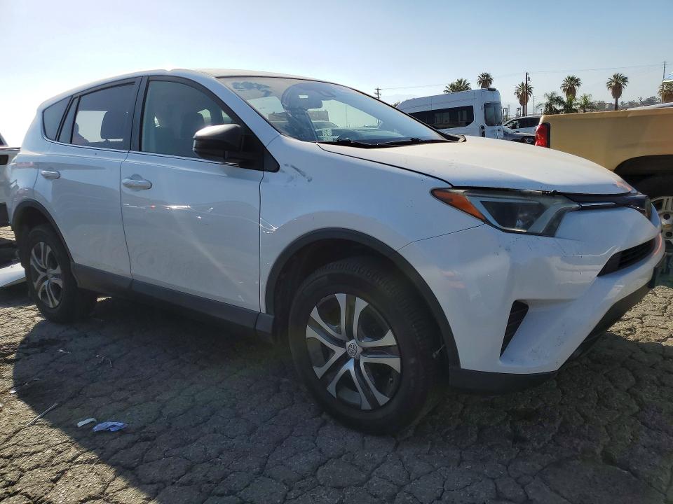 56034036 :رقم المزاد ، JTMZFREV3JJ731371 vin ، 2018 Toyota Rav4 مزاد بيع
