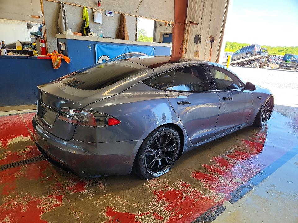 69382495 :رقم المزاد ، 5YJSA1E50NF470151 vin ، 2022 Tesla Model S مزاد بيع
