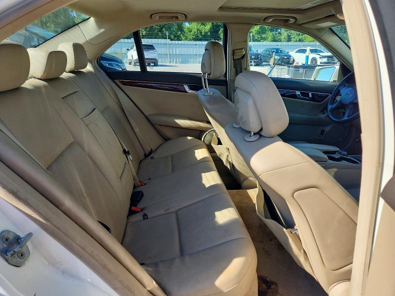 58473786 :رقم المزاد ، WDDGF8BB1AR106566 vin ، 2010 Mercedes-benz C مزاد بيع