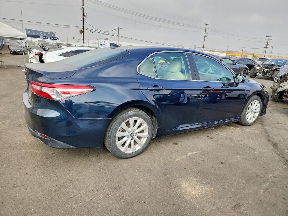 2019 Toyota Camry მანქანა იყიდება აუქციონზე, vin: 4T1B11HK6KU844360, აუქციონის ნომერი: 55849736
