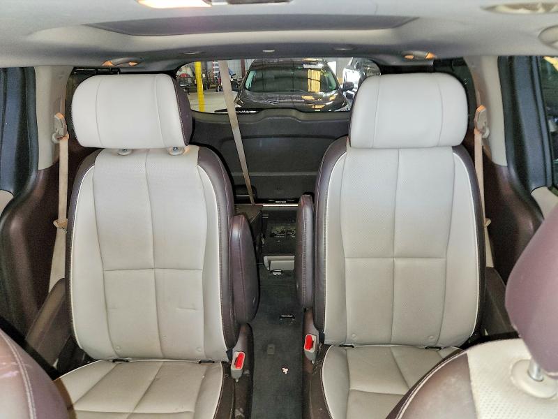 2015 Kia Sedona მანქანა იყიდება აუქციონზე, vin: KNDME5C1XF6033212, აუქციონის ნომერი: 58733526