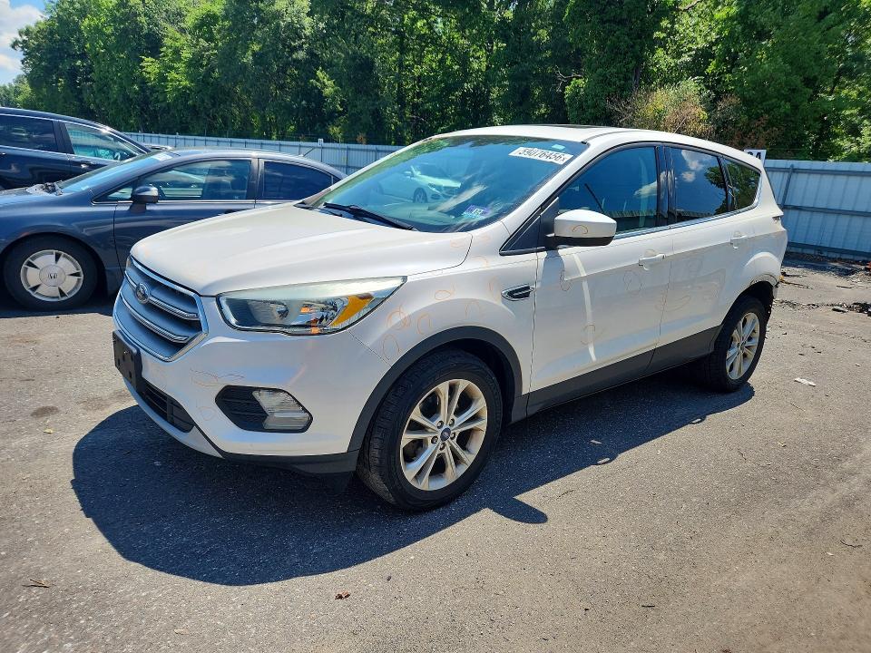 Auction sale of the 2017 Ford Escape, vin: 1FMCU0GD2HUA74238, lot number: 59076456