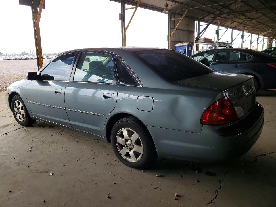 57404656 :رقم المزاد ، 4T1BF28B7YU033084 vin ، 2000 Toyota Avalon مزاد بيع