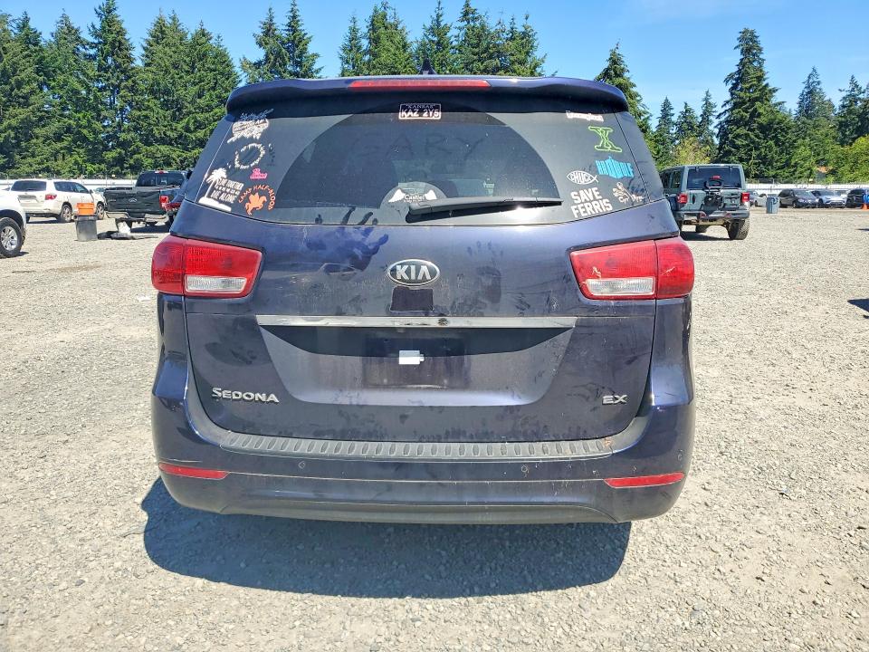 Продажа на аукционе авто 2018 Kia Sedona, vin: KNDMC5C16J6367090, номер лота: 57962846