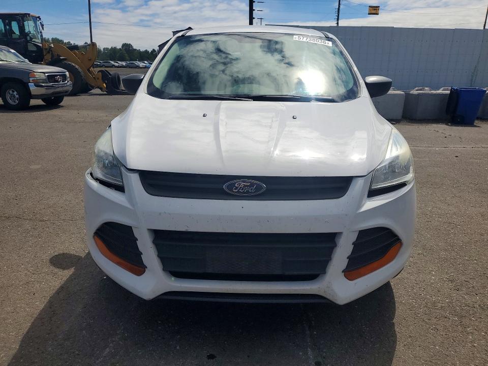 57738036 :رقم المزاد ، 1FMCU0F77GUA68624 vin ، 2016 Ford Escape مزاد بيع