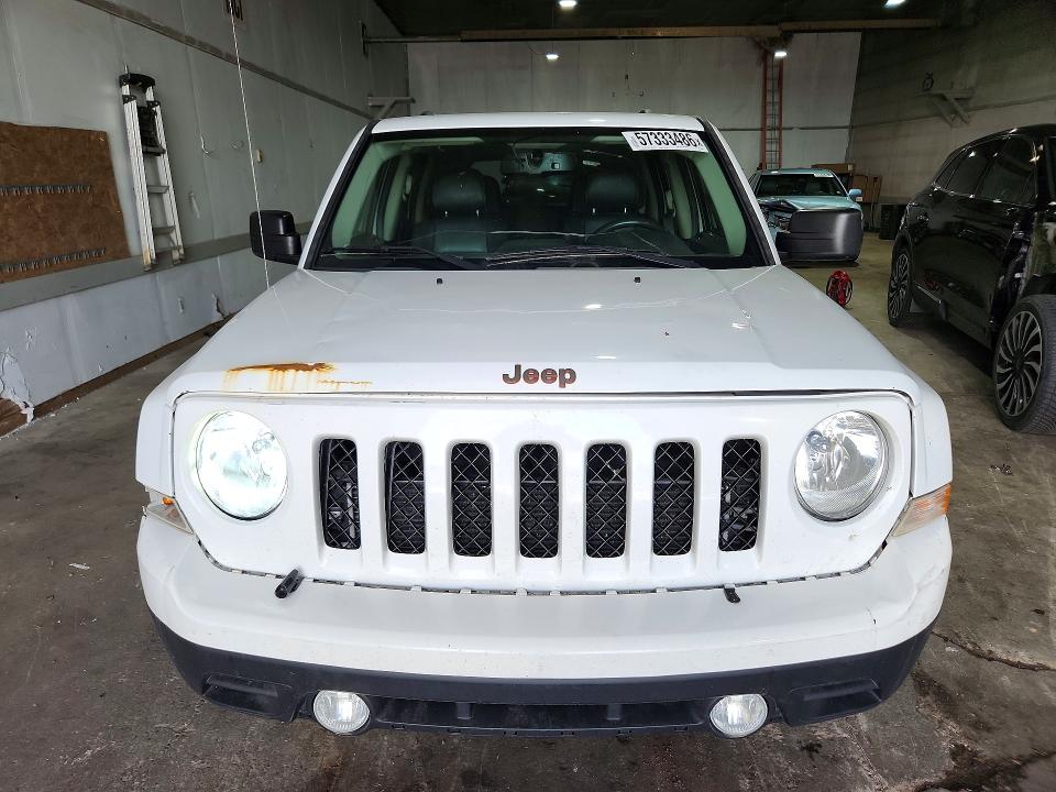 57333486 :رقم المزاد ، 1C4NJPBB9GD796082 vin ، 2016 Jeep Patriot مزاد بيع