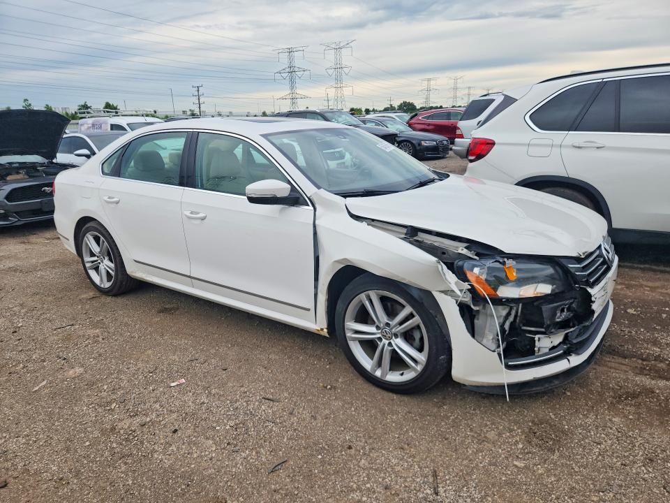 2015 Volkswagen Passat მანქანა იყიდება აუქციონზე, vin: 1VWBS7A32FC005192, აუქციონის ნომერი: 58453616