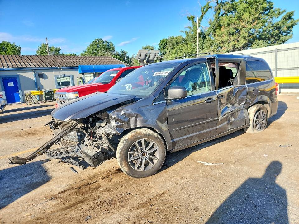 57243446 :رقم المزاد ، 2C4RDGCG8HR715459 vin ، 2017 Dodge Grand Caravan مزاد بيع