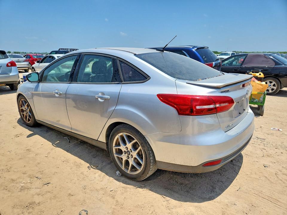 2015 Ford Focus მანქანა იყიდება აუქციონზე, vin: 1FADP3F21FL240582, აუქციონის ნომერი: 57827166