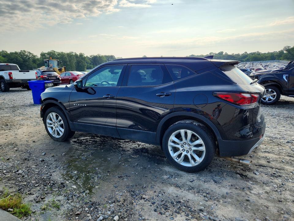 58600986 :رقم المزاد ، 3GNKBDRS2MS520690 vin ، 2021 Chevrolet Blazer مزاد بيع