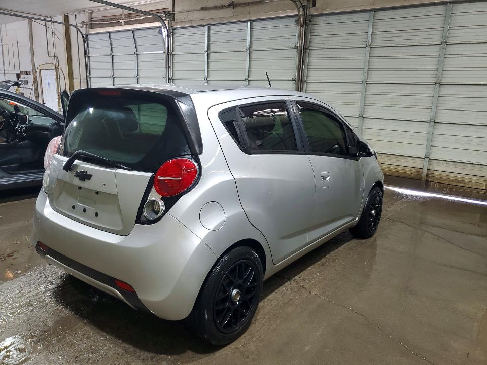 2014 Chevrolet Spark მანქანა იყიდება აუქციონზე, vin: KL8CB6S95EC470240, აუქციონის ნომერი: 57584186