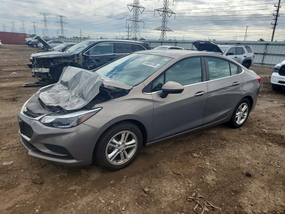 Продаж на аукціоні авто 2018 Chevrolet Cruze, vin: 1G1BE5SM3J7244072, номер лоту: 55854786