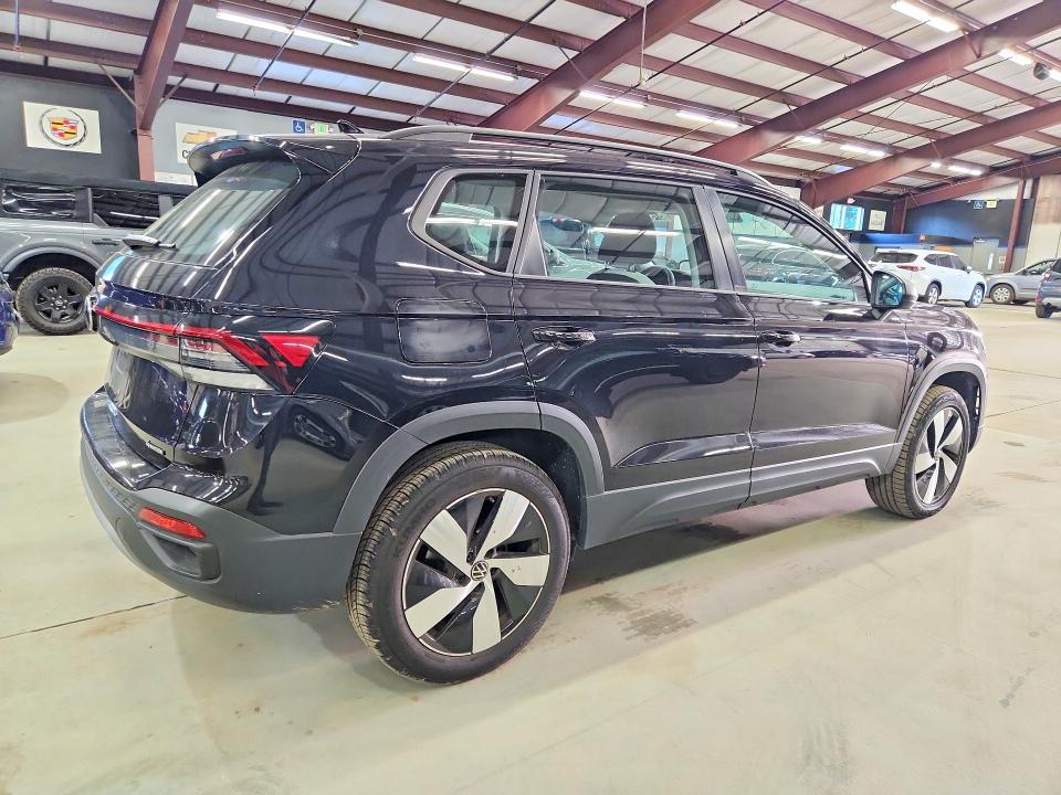 57556486 :رقم المزاد ، 3VV8C7B20SM029114 vin ، 2025 Volkswagen Taos مزاد بيع