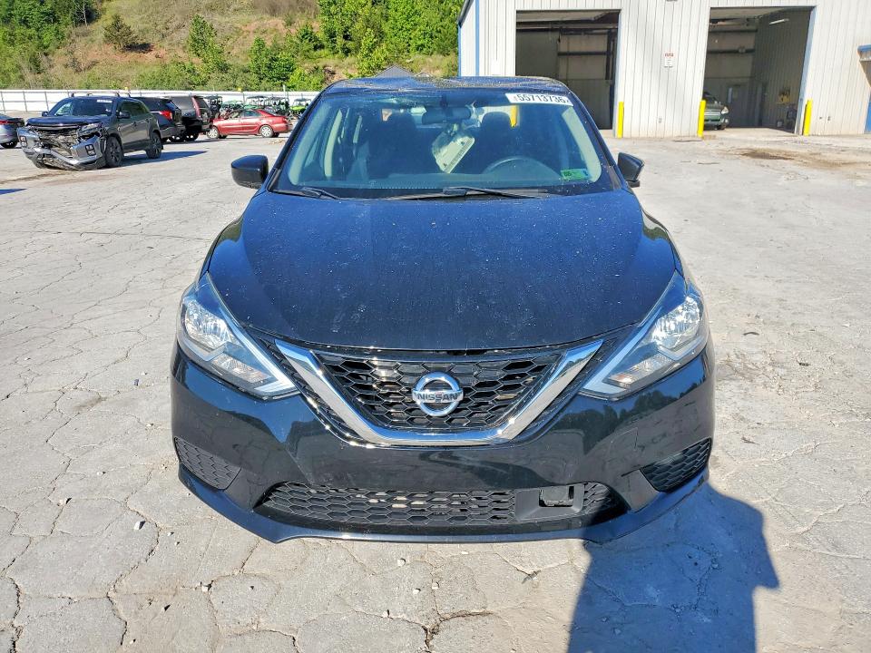55713736 :رقم المزاد ، 3N1AB7AP6JY323384 vin ، 2018 Nissan Sentra مزاد بيع