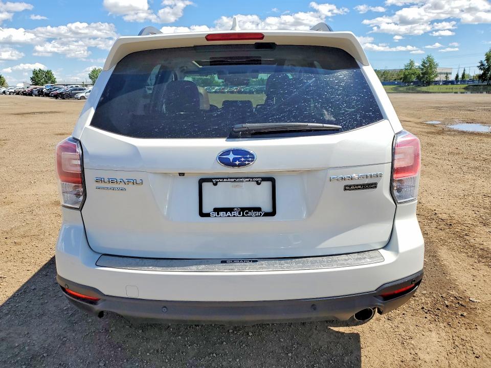 56872076 :رقم المزاد ، JF2SJEWC4JH437668 vin ، 2018 Subaru Forester مزاد بيع