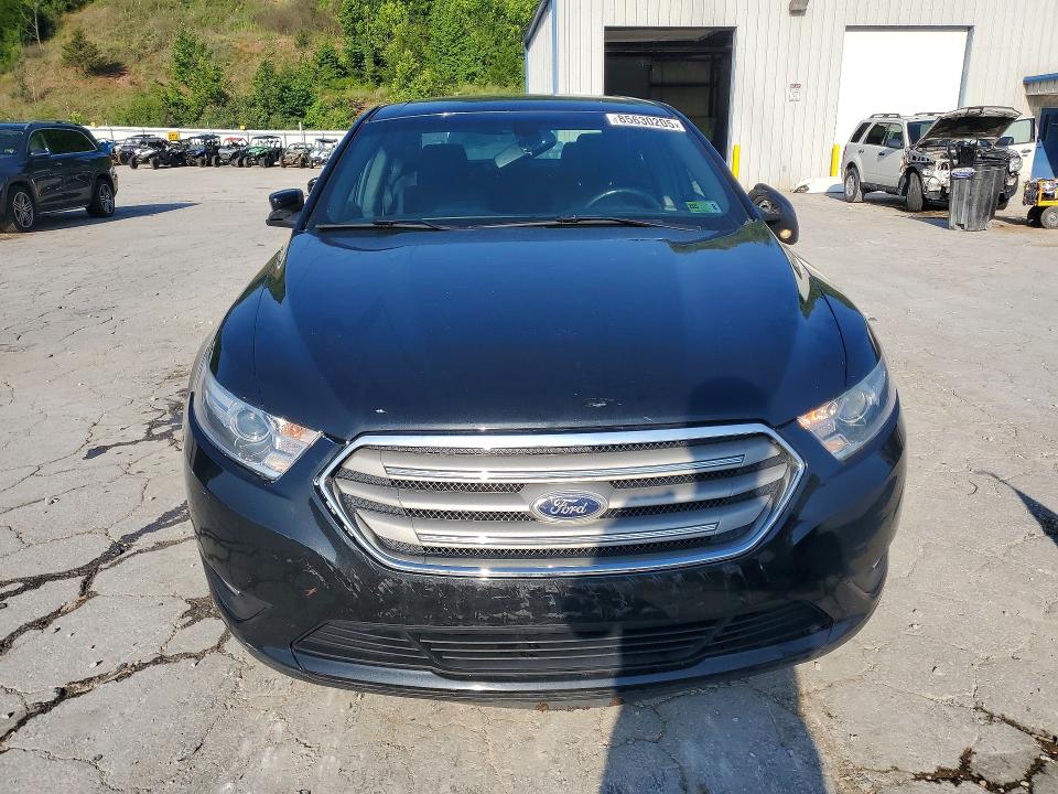 85630205 :رقم المزاد ، 1FAHP2E89DG181949 vin ، 2013 Ford Taurus مزاد بيع