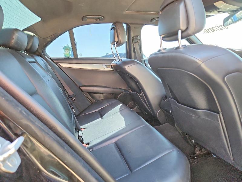 Продажа на аукционе авто 2012 Mercedes-benz C, vin: WDDGF4HB4CR221603, номер лота: 57273016