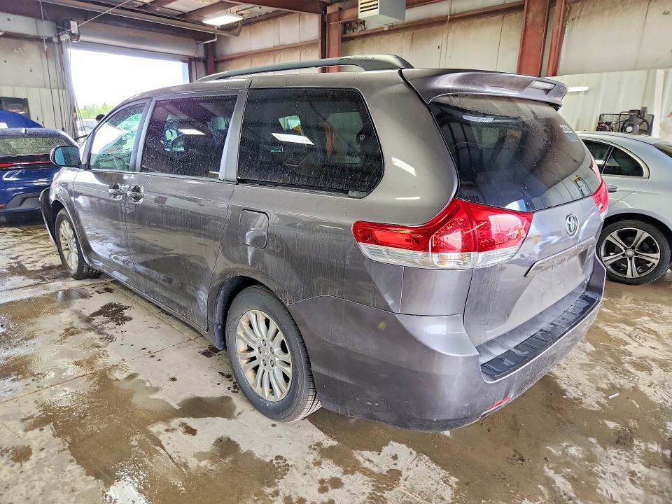 Продажа на аукционе авто 2011 Toyota Sienna, vin: 5TDYK3DC6BS025374, номер лота: 55891846