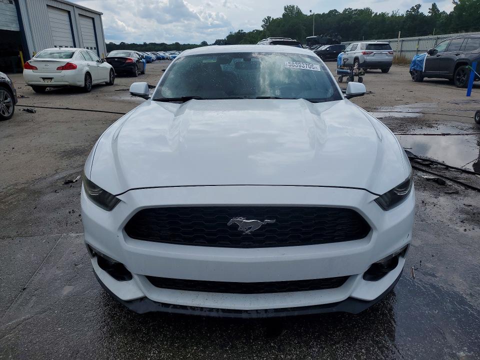 58393706 :رقم المزاد ، 1FA6P8TH9F5400551 vin ، 2015 Ford Mustang مزاد بيع