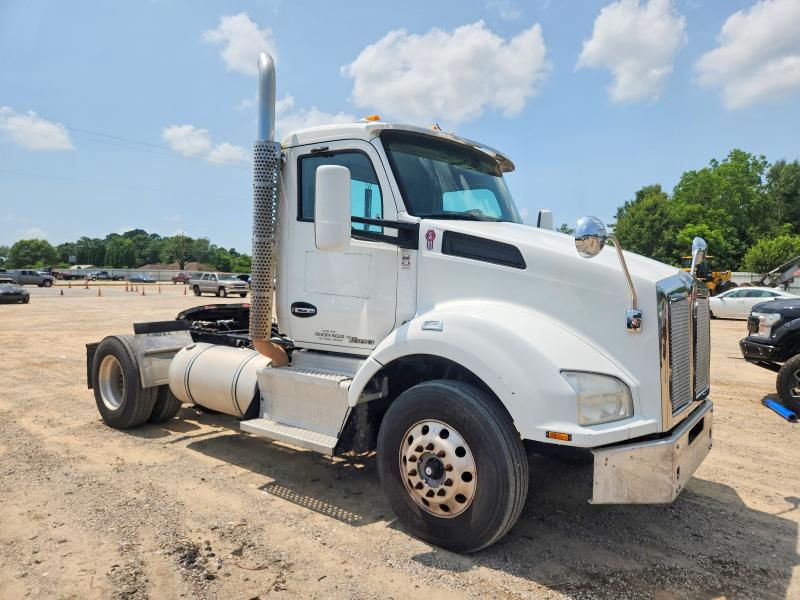 58494316 :رقم المزاد ، 1XKZAP8X1HJ172255 vin ، 2017 Kenworth T880 مزاد بيع