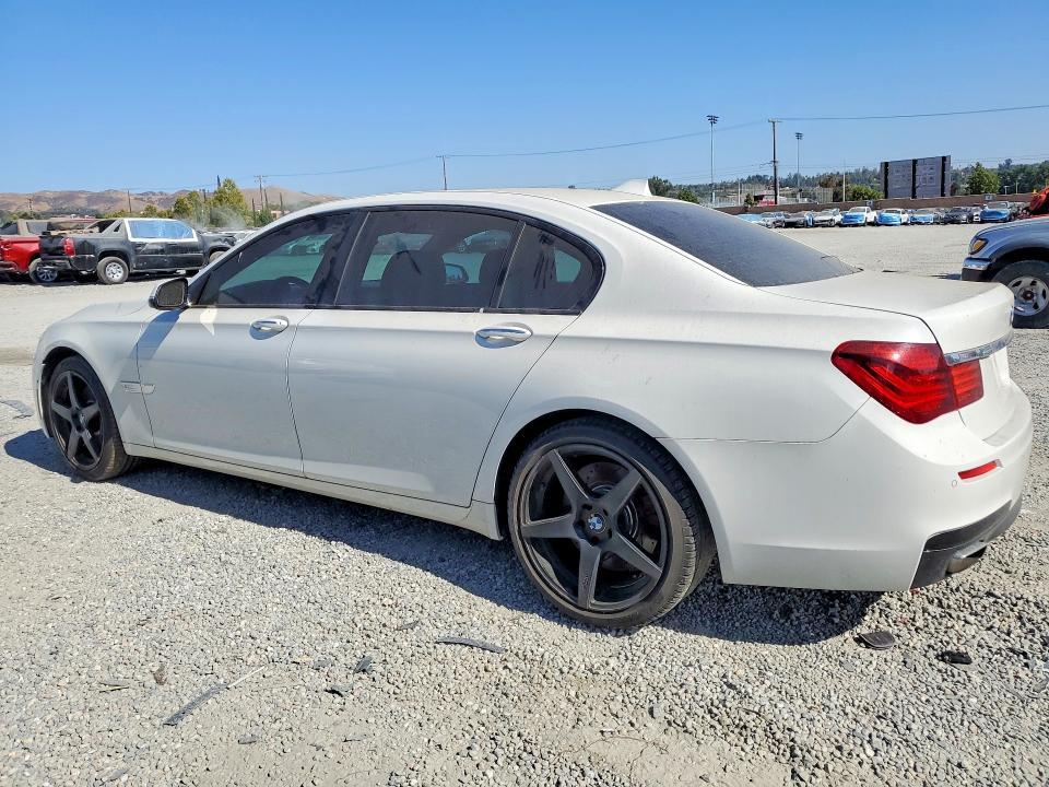 2015 Bmw 750 მანქანა იყიდება აუქციონზე, vin: WBAYE8C58FD781620, აუქციონის ნომერი: 58289836