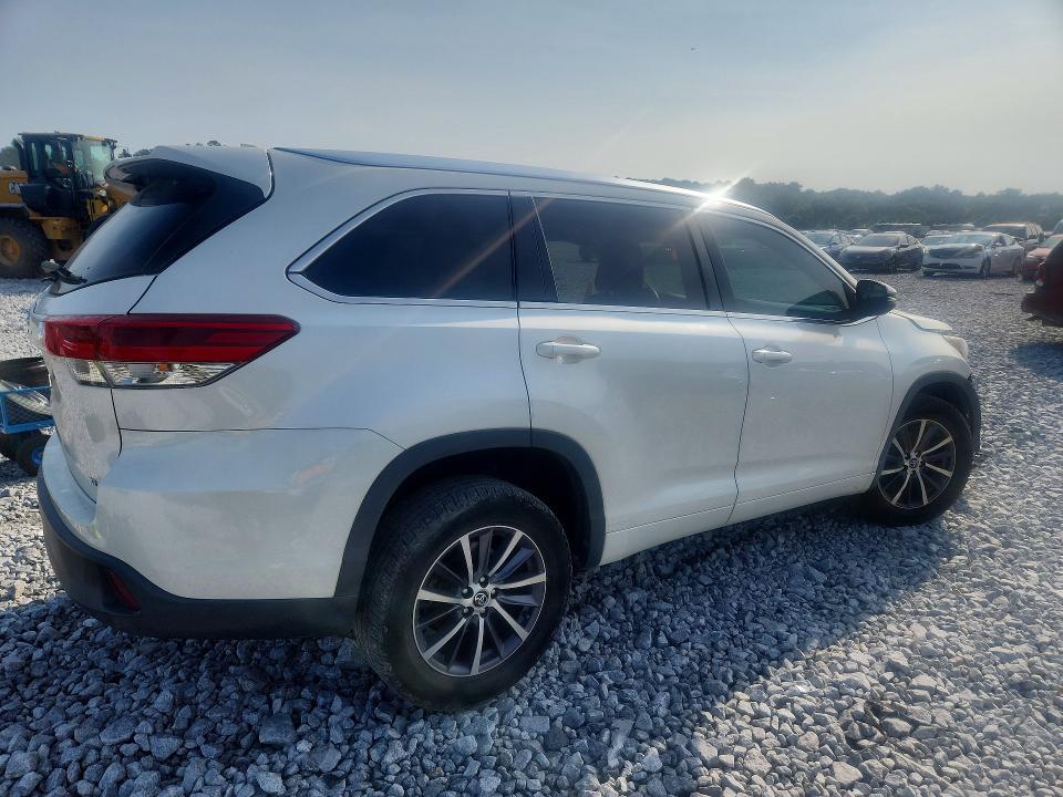 Продажа на аукционе авто 2017 Toyota Highlander, vin: 5TDKZRFH1HS507708, номер лота: 58294476