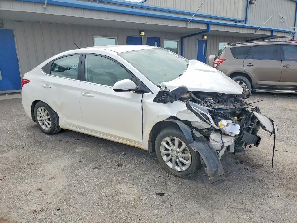 2022 Hyundai Accent მანქანა იყიდება აუქციონზე, vin: 3KPC24A68NE173278, აუქციონის ნომერი: 57318086