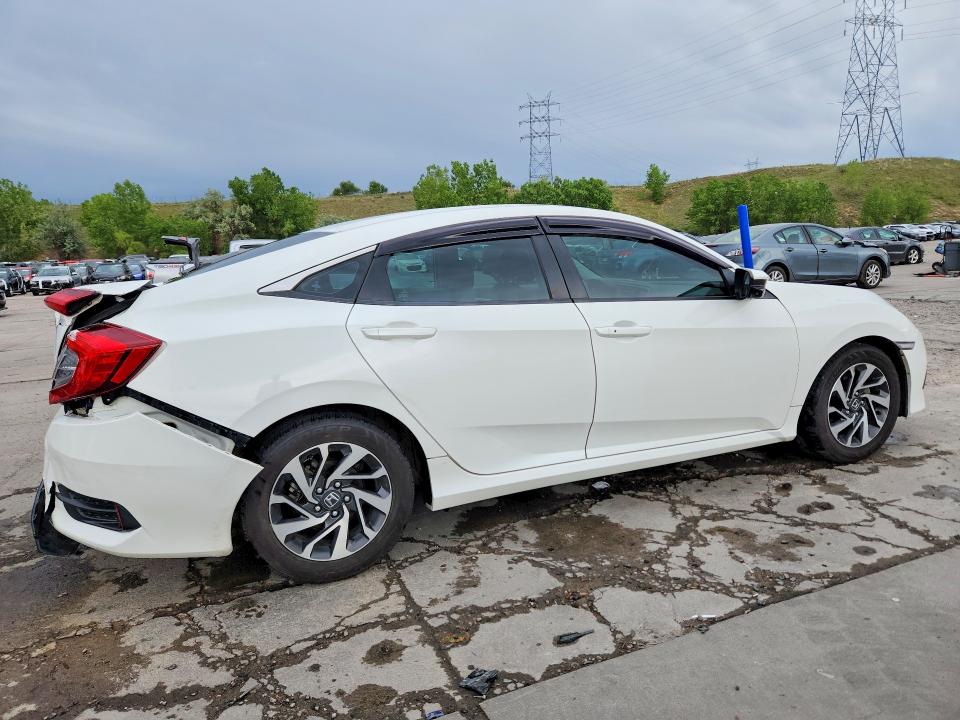 55900206 :رقم المزاد ، 2HGFC2F75GH516878 vin ، 2016 Honda Civic مزاد بيع