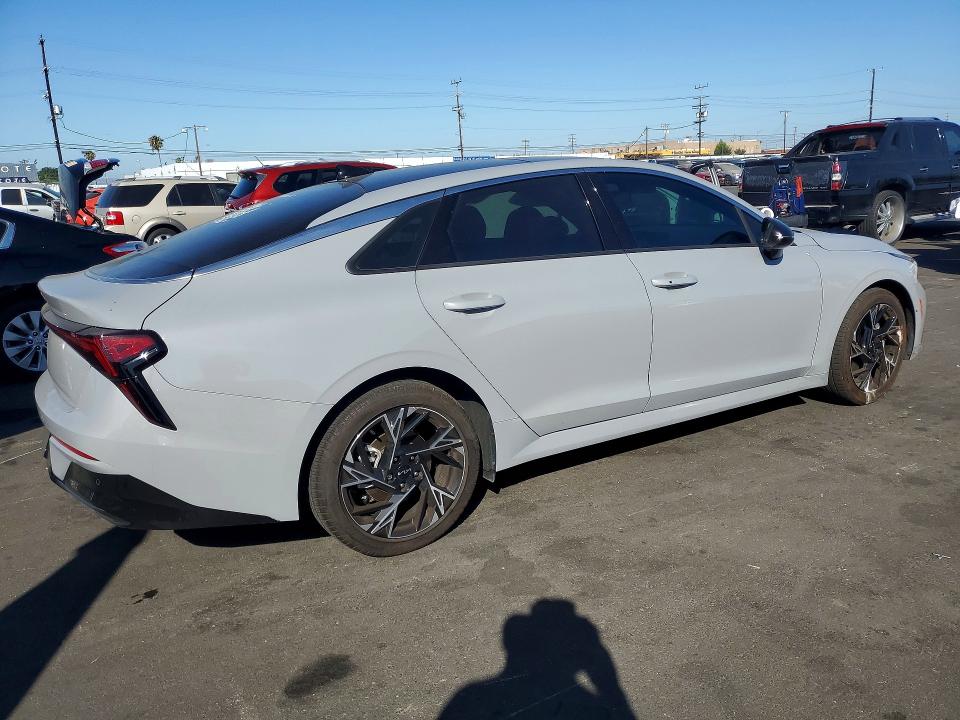 Продажа на аукционе авто 2025 Kia K5, vin: KNAG64J76S5378729, номер лота: 57726066