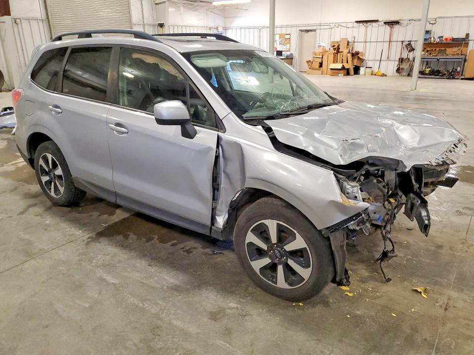 Продаж на аукціоні авто 2017 Subaru Forester, vin: JF2SJAGC5HH514842, номер лоту: 57682196