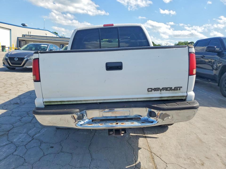 56751046 :رقم المزاد ، 1GCCS1954Y8236787 vin ، 2000 Chevrolet S Truck مزاد بيع