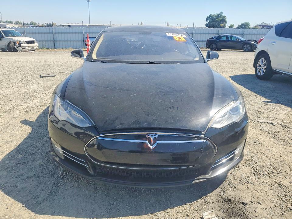 57870326 :رقم المزاد ، 5YJSA1H16EFP47507 vin ، 2014 Tesla Model S مزاد بيع