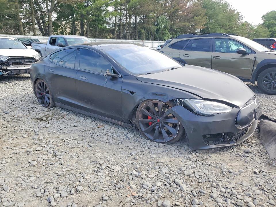 2015 Tesla Model S მანქანა იყიდება აუქციონზე, vin: 5YJSA4H20FFP75444, აუქციონის ნომერი: 57170276