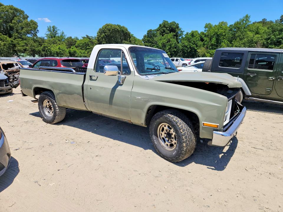 55758866 :رقم المزاد ، 1GCFR24H2HF340173 vin ، 1987 Chevrolet R20 مزاد بيع